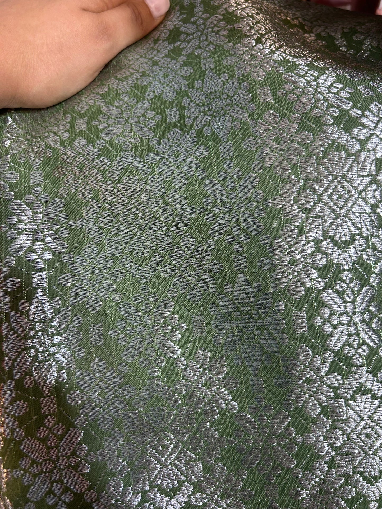 Kebaya moderne 🇮🇩 Habit traditionnelle